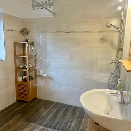 Ostsee-ferienhaus Colonia, Biendorf-wischuer Casa de Férias *